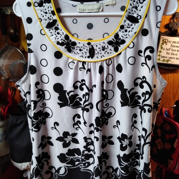 Shirt - Picture 2 of 2